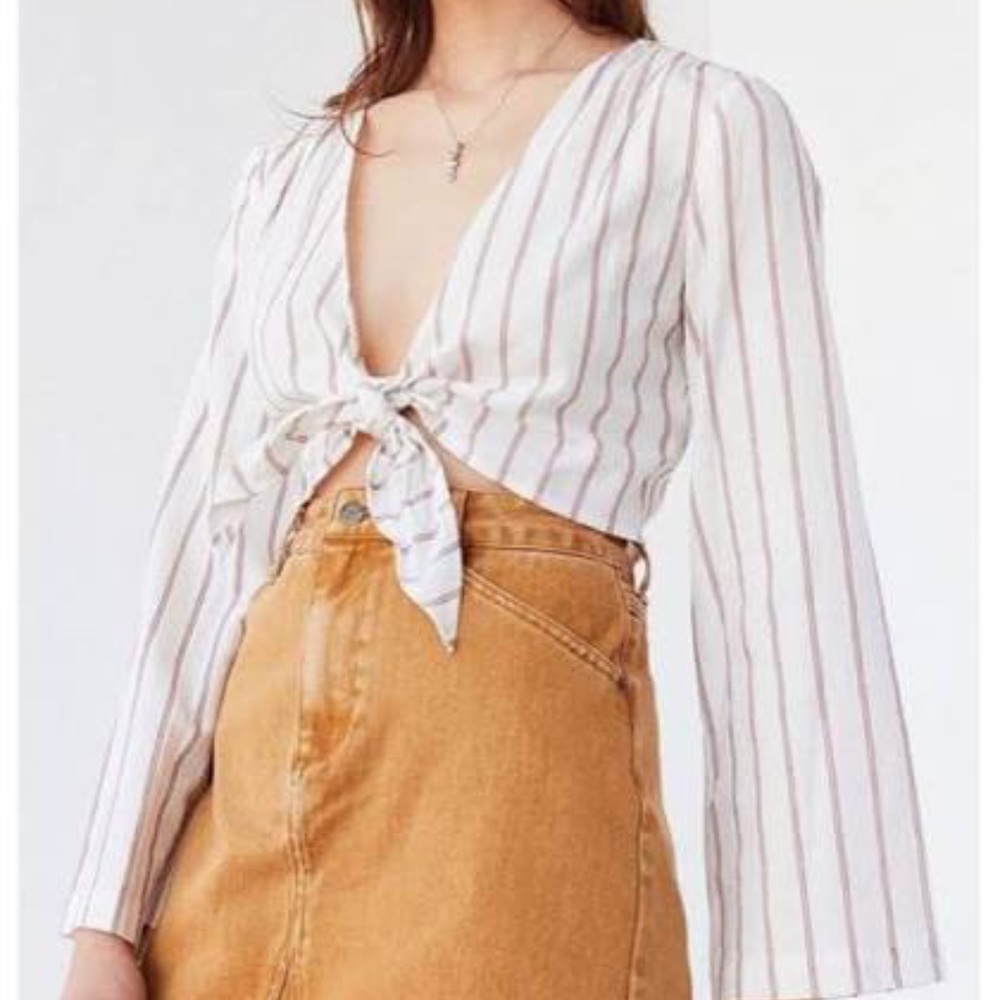 Urban Outfitters Cropped Tie Front Striped Top |R6